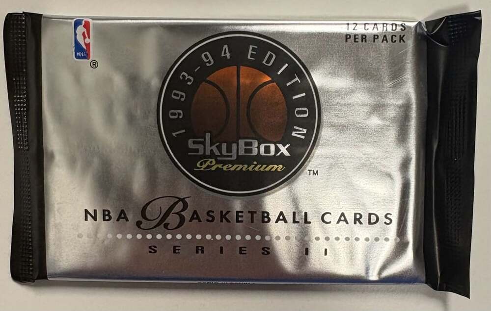 SkyBox 1993-94 Premium Series II NBA Basketball Trading Cards Pack